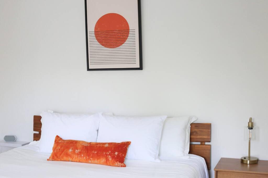 Sanctuary Gainesville Bright 2 Bedroom King Condo Bagian luar foto