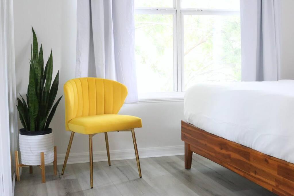 Sanctuary Gainesville Bright 2 Bedroom King Condo Bagian luar foto