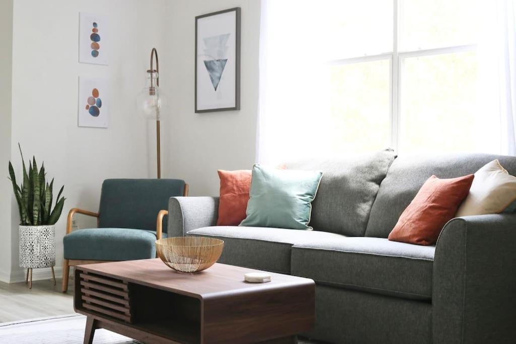 Sanctuary Gainesville Bright 2 Bedroom King Condo Bagian luar foto