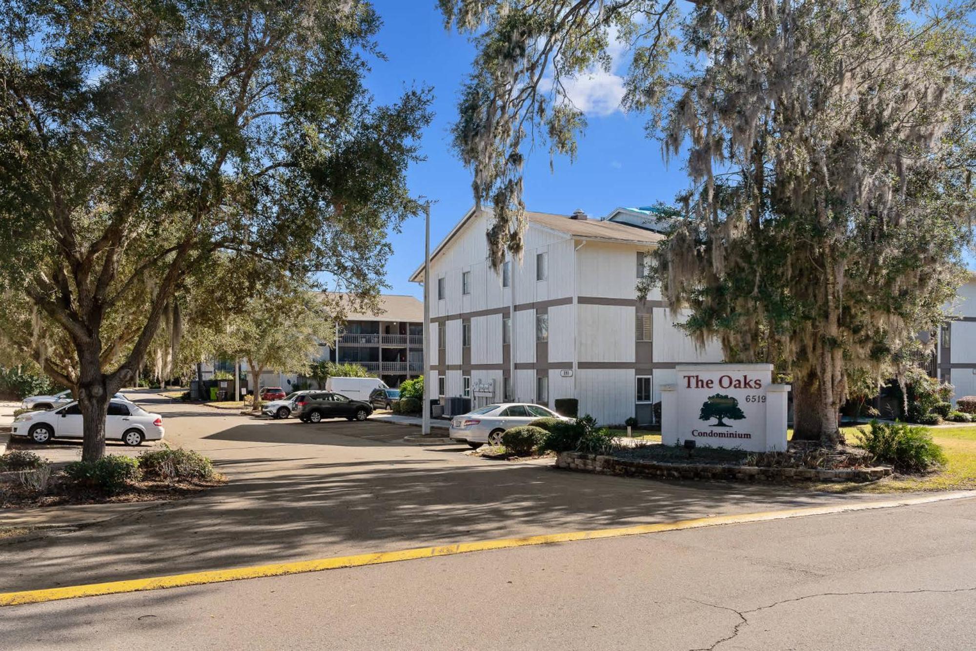 Sanctuary Gainesville Bright 2 Bedroom King Condo Bagian luar foto